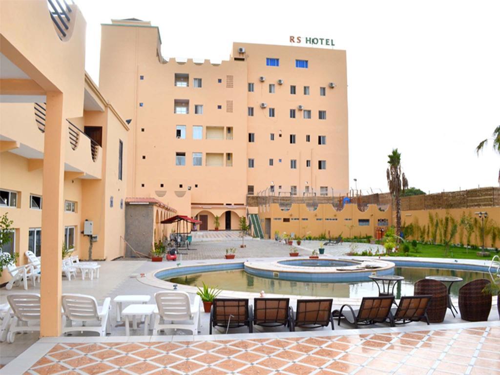 Royal Suites Hotel Nouakchott Exterior photo